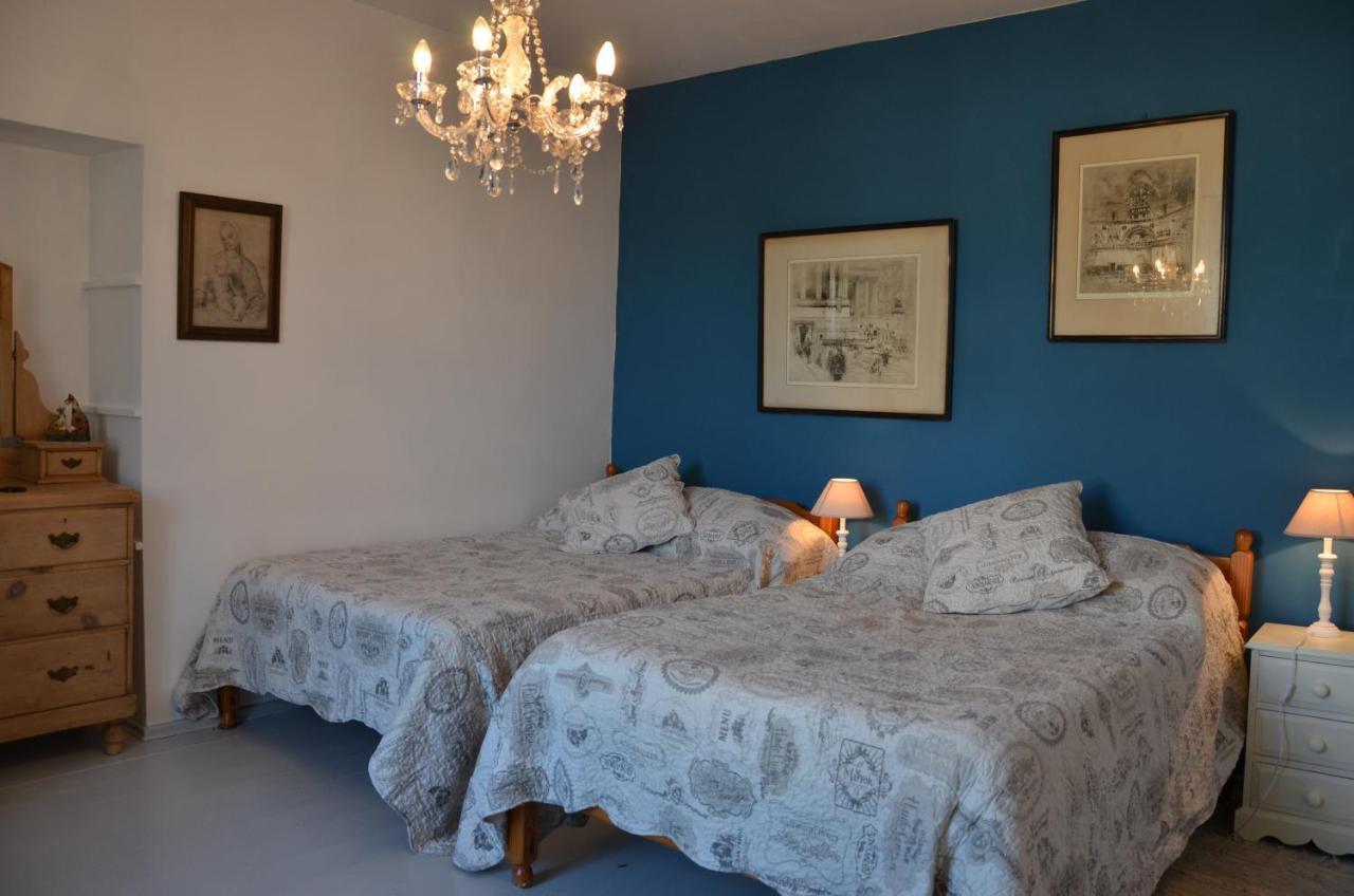 Chez Madeleine Bed & Breakfast Saint-Colomb-de-Lauzun Dış mekan fotoğraf