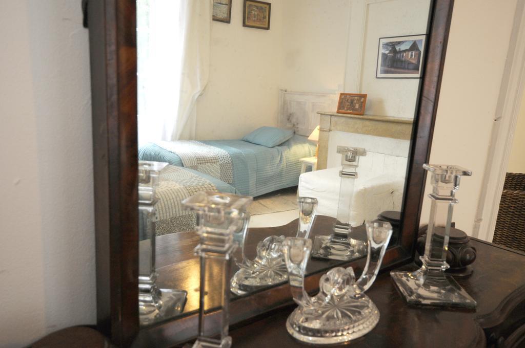 Chez Madeleine Bed & Breakfast Saint-Colomb-de-Lauzun Dış mekan fotoğraf