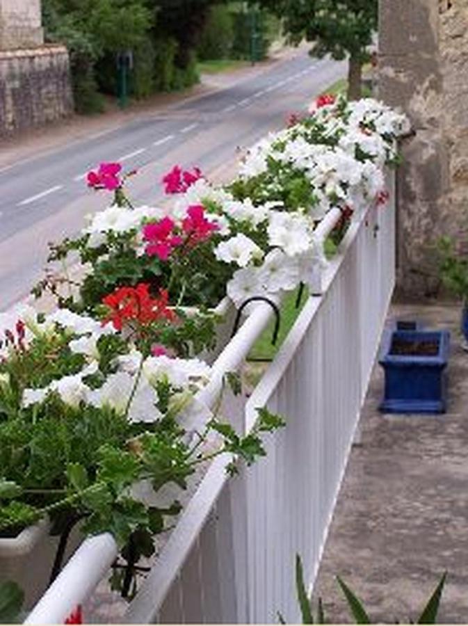 Chez Madeleine Bed & Breakfast Saint-Colomb-de-Lauzun Dış mekan fotoğraf
