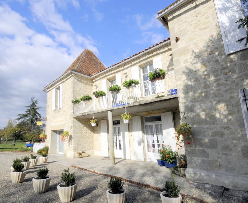 Chez Madeleine Bed & Breakfast Saint-Colomb-de-Lauzun Dış mekan fotoğraf